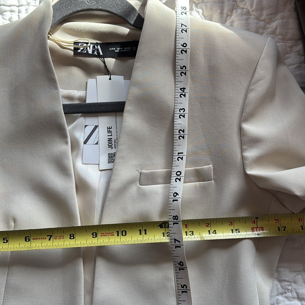 Zara cream colored fitted suit jacket NWT - Picture 5 of 5